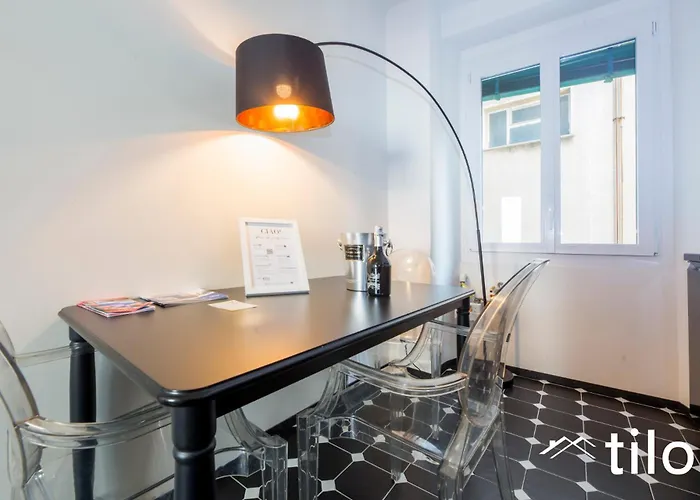 Aquarium 3' | 2br| A/c| Historic Building By Tilo *
