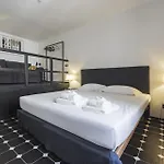 Apartamento Aquarium 3' | 2br| A/c| Historic Building By Tilo Génova