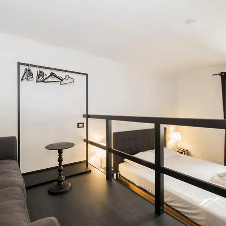 Aquarium 3' | 2br| A/c| Historic Building By Tilo Apartamento Génova