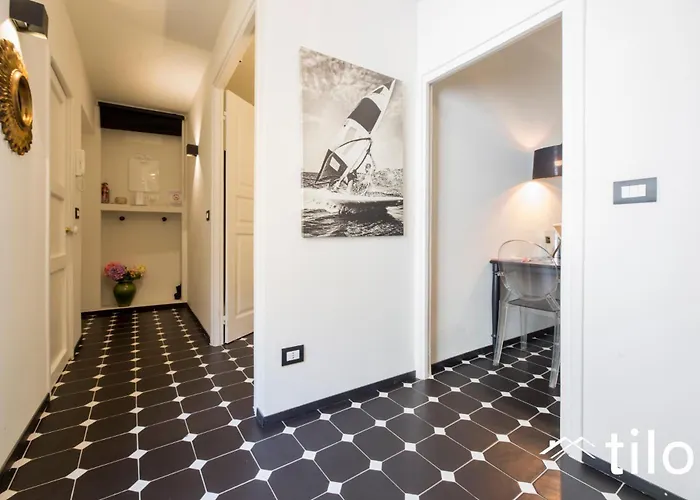 Lejlighed Aquarium 3' | 2br| A/c| Historic Building By Tilo Genova