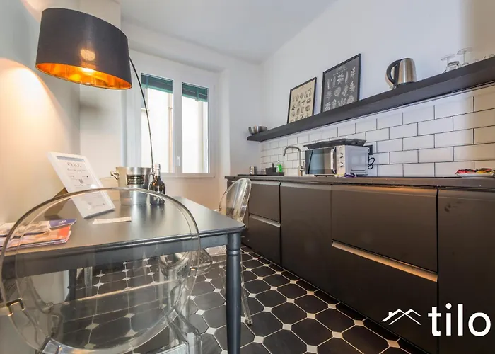 Lejlighed Aquarium 3' | 2br| A/c| Historic Building By Tilo Genova