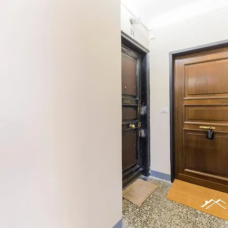 Aquarium 3' | 2br| A/c| Historic Building By Tilo Genua