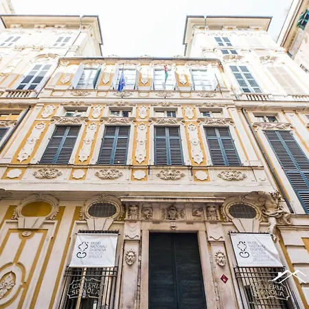 Apartament Aquarium 3' | 2br| A/c| Historic Building By Tilo