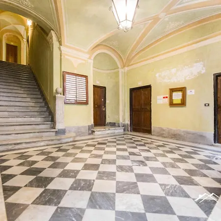 Apartament Aquarium 3' | 2br| A/c| Historic Building By Tilo
